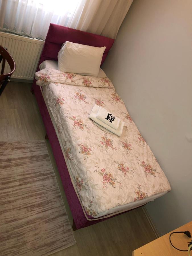 Oezsefa * Provincia di Istanbul
